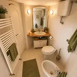 Casa Laura بيت للعطل بوسيتانو